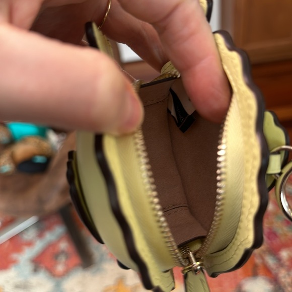 KATE SPADE FISH CHANGE PURSE KEY CHAIN TROPICAL YELLOW BLACK SILVER CUTE LNC π - Picture 8 of 10